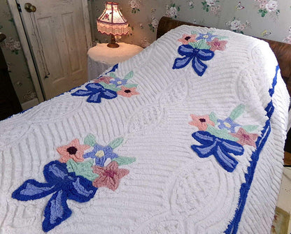 Charming Vintage Chenille Bedspread Plush Bow Flower Bouquets, Twin Size White Cotton Bedding