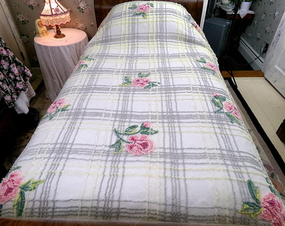 Vintage Pink Rose Chenille Bedspread Plaid Ruffled Shabby Chic Farmhouse Full Size