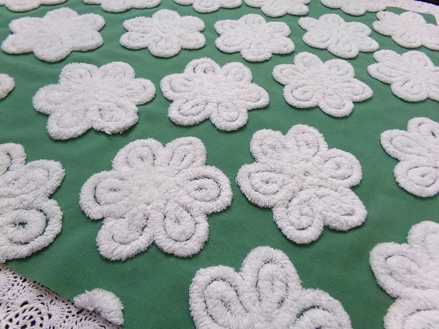 Green White Daisy Vtg Chenille Bedspread Fabric 23x24 Pc Antique Sewing Material