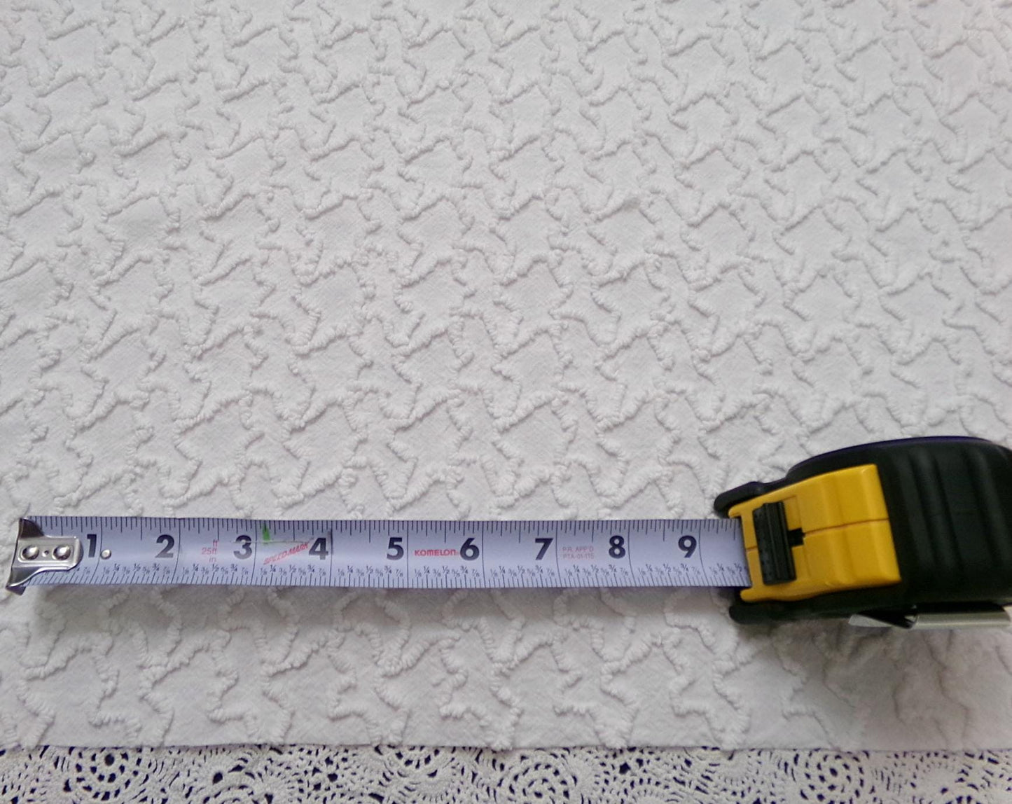 White Squiggle Vintage Chenille Bedspread Fabric Texturized 3D 18" x 24" Quilt Craft Piece