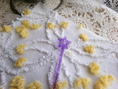 white chenille fabric with goldenrod yellow pops, vintage 18" x 24" inch piece of quilt material in traditional wedding ring designs