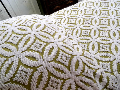 Boho Vintage Chenille Bedspread, Full Size Olive Green White Tufted Geometric Design