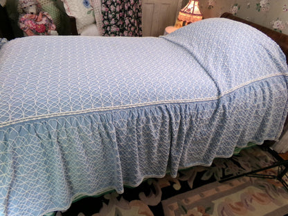 Blue & White Vintage Chenille Ruffled Bedspread, Geometric Coastal Twin Sz Bedding
