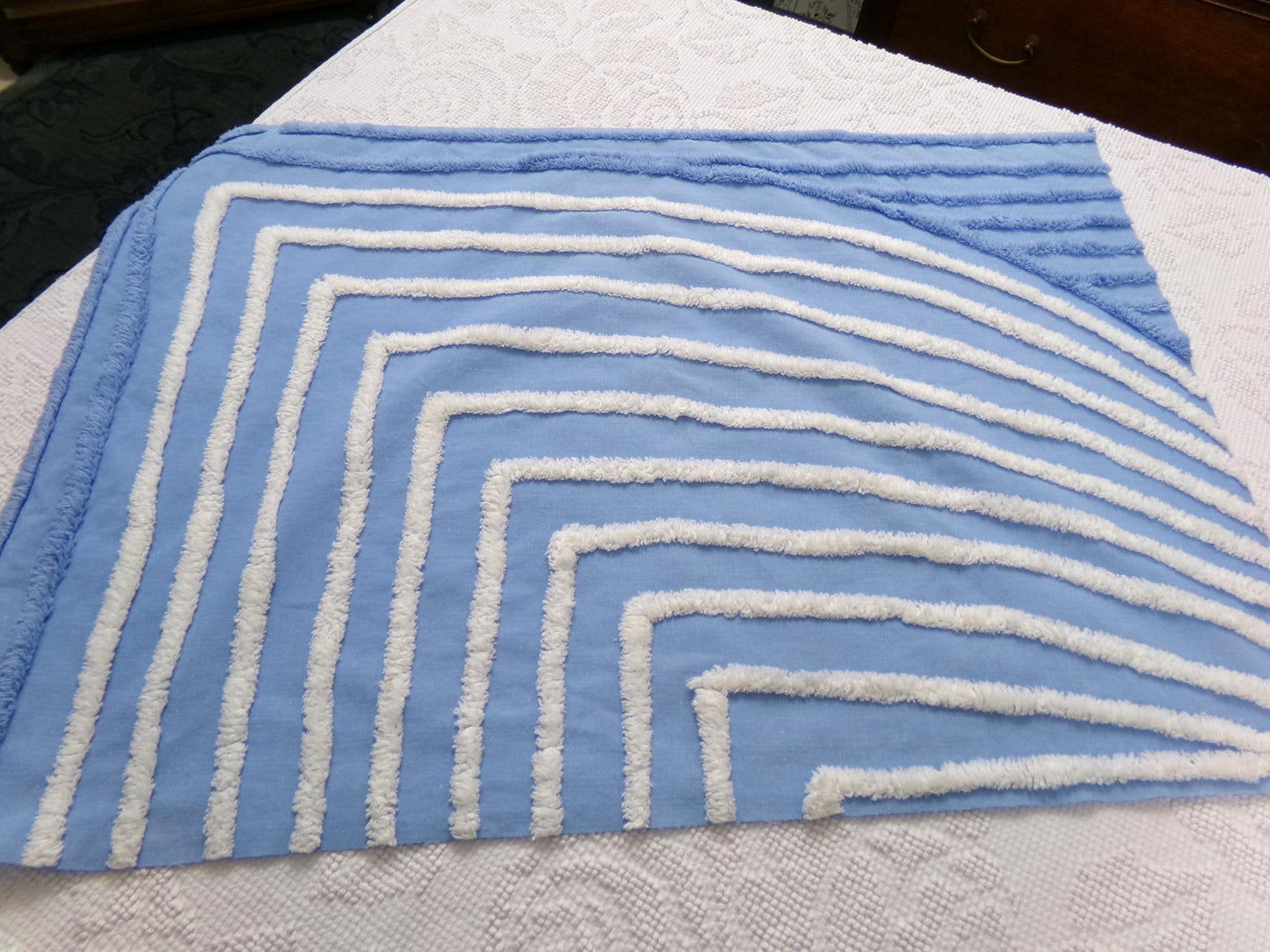 vintage chenille bedspread fabric, blue & white wave design, 27" x 19"