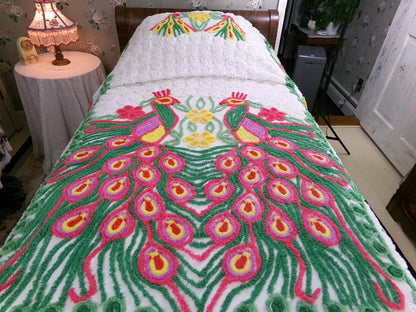 Peacock Vintage Chenille Bedspread, Full Sz Pink & Green Lovebirds, Rainbow Hearts