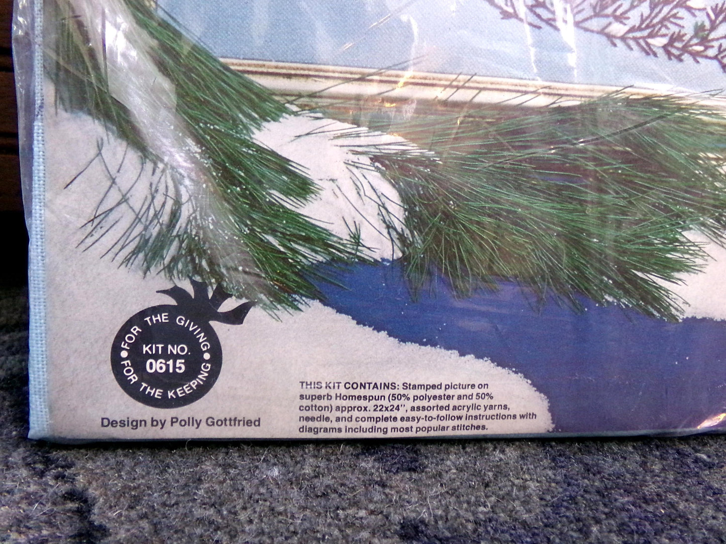 WOODLAND WATCH Vintage Crewel Embroidery Kit, Paragon Stitchery 0615, Winter Wonderland