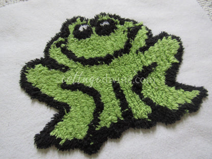 Cute Frog Chenille Fabric Piece, Vintage Y2K Era Green Bullfrog Novelty 12.5" Quilt Square, great for pillows & quilt inlays