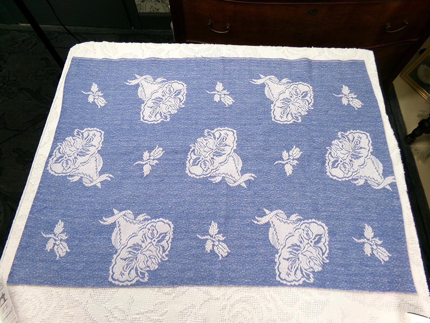 Vintage Woven Reversible Fabric Cabbage Rose Floral Blue White Cottage Chic 22x30