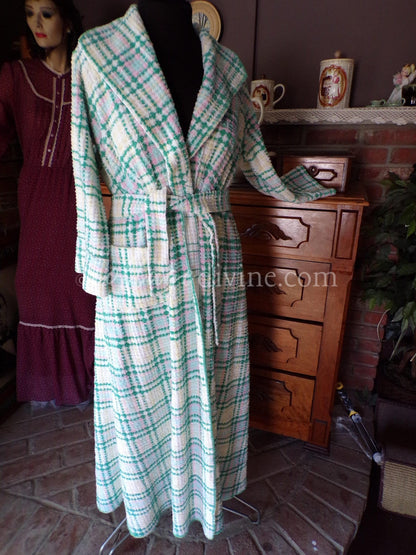 Retro Plaid Vintage Chenille Robe Ladies I Love Lucy Style 50s Bathrobe