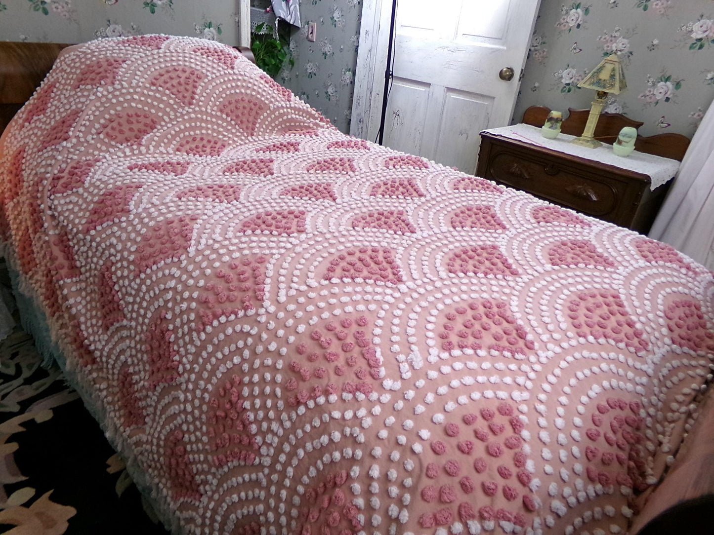 pink mermaid tails vintage chenille bedspread, antique twin size coverlet summer bedding