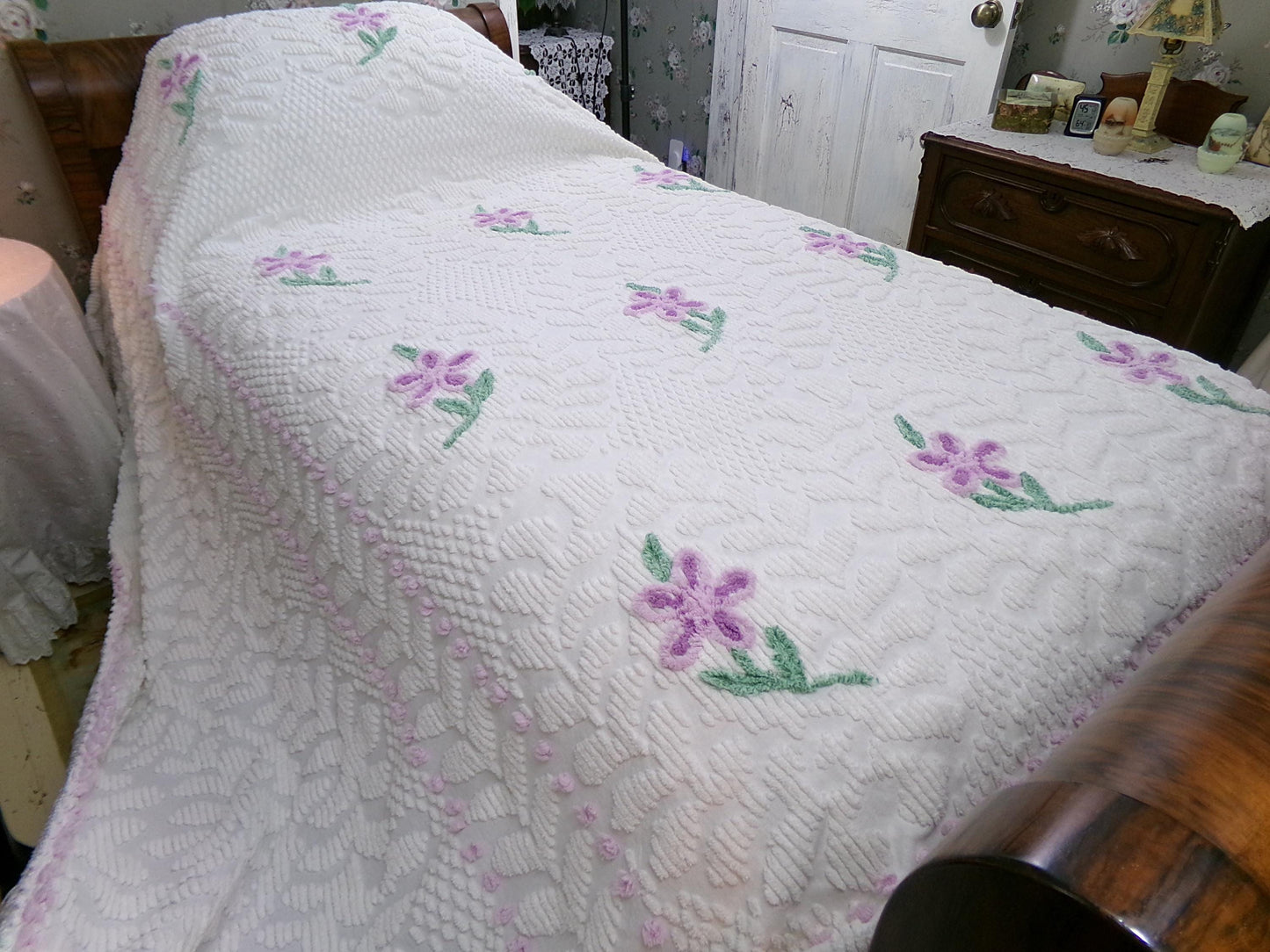 sculpted lilacs vintage white chenille bedspread, full size cotton summer cottage bedding