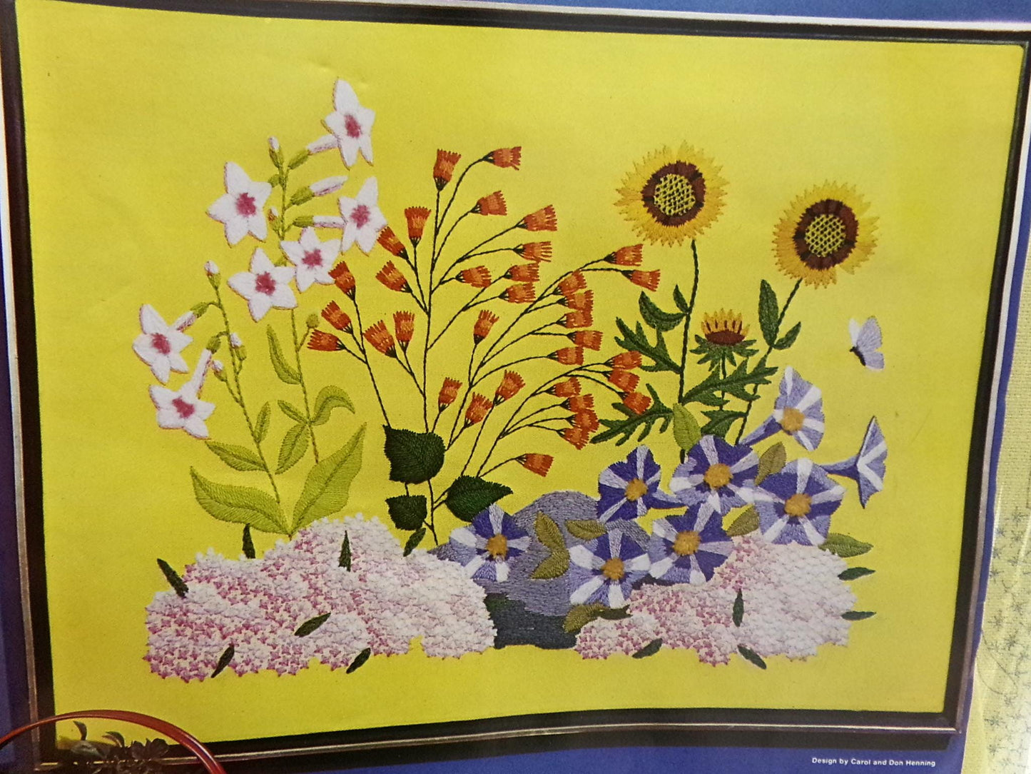 CAROL'S GARDEN Vintage Crewel Embroidery Kit Paragon Needlecraft 0715 Carol & Don Henning
