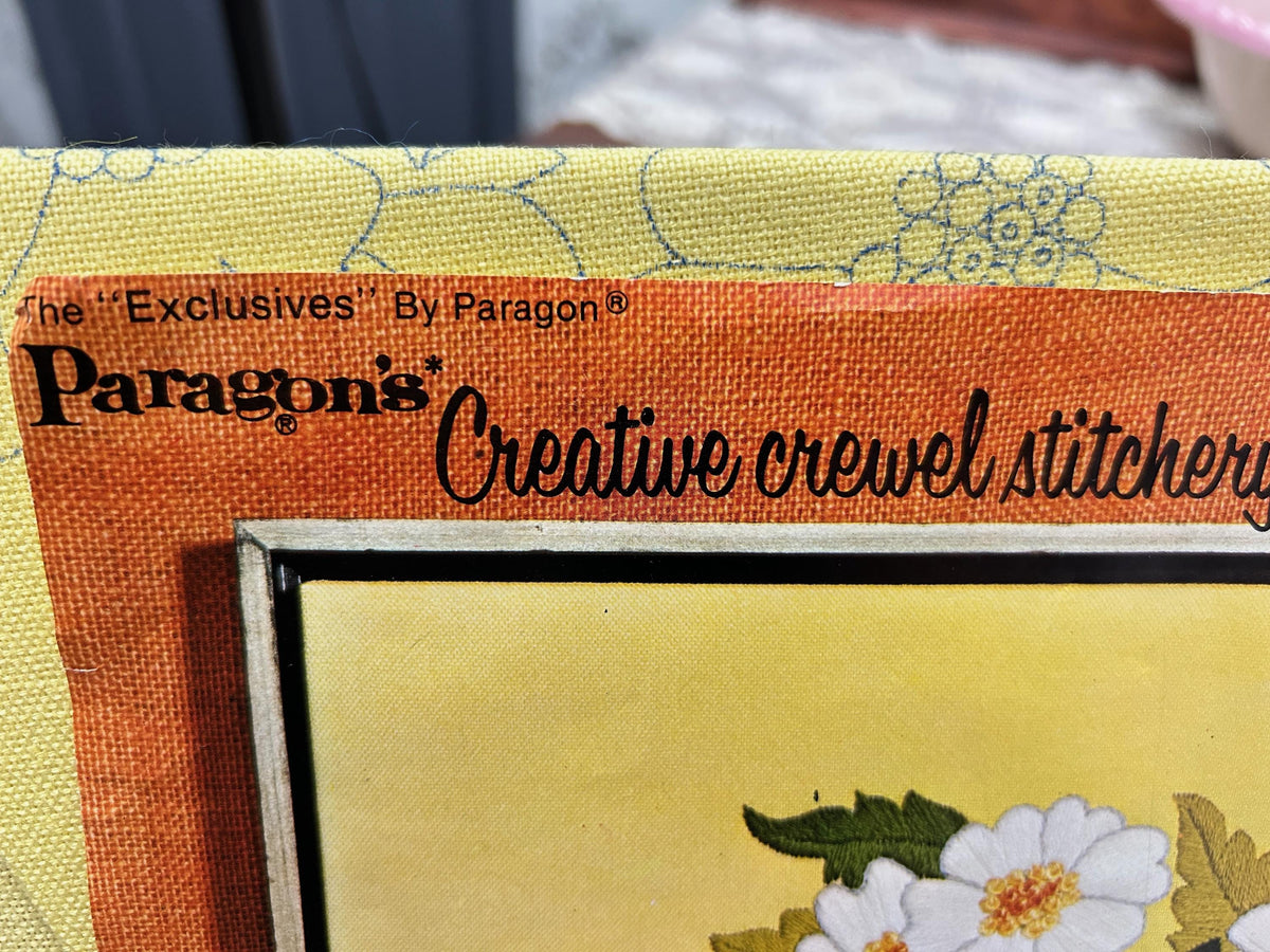 CERAMIC VASE Vintage Crewel Embroidery Kit Paragon 0619 Boho Wall Art