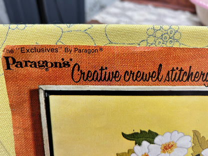 CERAMIC VASE Vintage Crewel Embroidery Kit Paragon 0619 Boho Wall Art