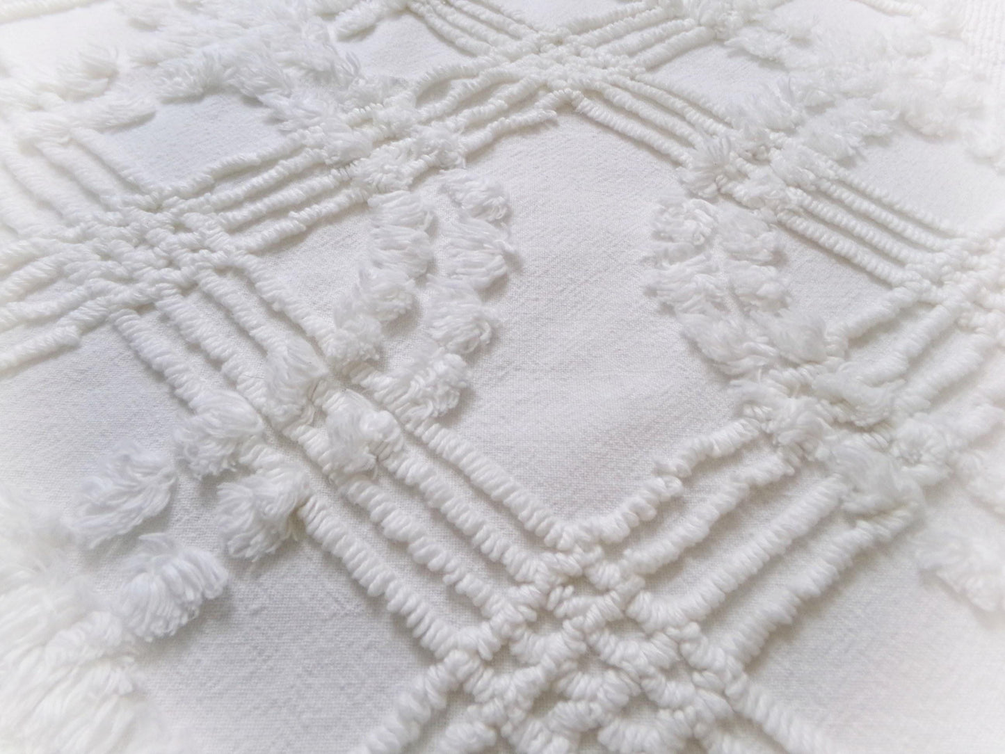 Wintry White Vintage Chenille Fabric Piece, Needletuft Sewing & Quilt Material, 18" x 22"