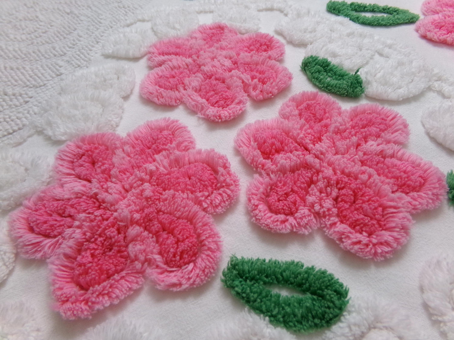 Pink White Floral Vintage Chenille Bedspread Fabric Sewing Quilt Material 17.5x30"