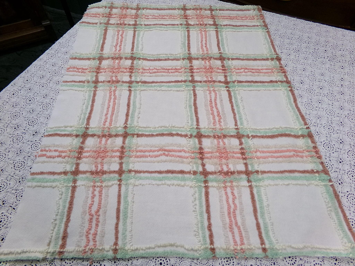 country plaid vintage chenille bedspread fabric cotton sewing material 20.5x26"