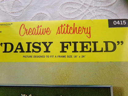 DAISY FIELD Vintage Crewel Stitchery Kit, Boho 0415 Paragon 0145 Embroidery