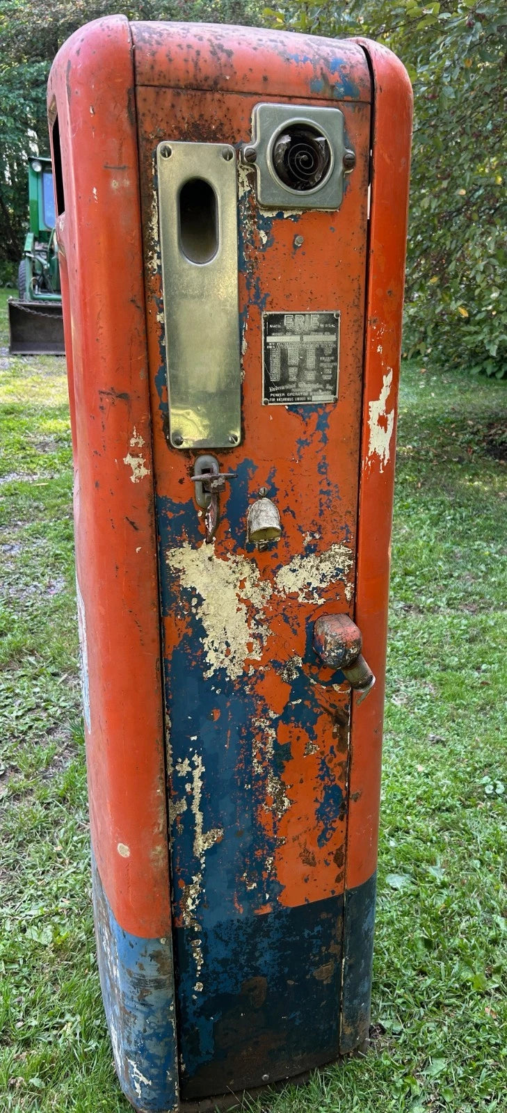 Vintage Erie Model 743 Gas Pump As-Found Barn Find Parts or Restoration LOCAL PICKUP ONLY - NO SHIPPING
