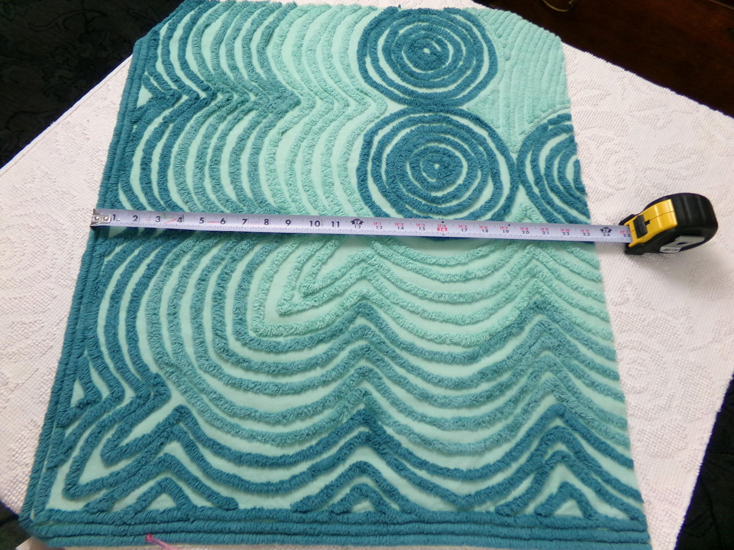 optic waves vintage chenille bedspread fabric, dramatic sewing & quilt material 27" x 23"