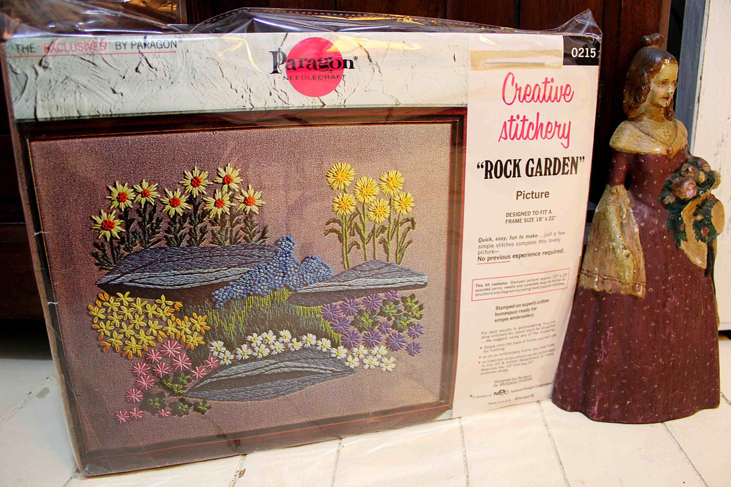 ROCK GARDEN Vintage Crewel Embroidery Kit Paragon Needlecraft 0215 Boho Floral Wall Hanging