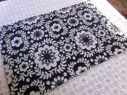 MoD DaIsY Vintage Woven Fabric, REVERSIBLE Black & White FLOWER POWER Disco Fun, 22" x 18" Piece, Fab in Pillows or as a Wall Hanging