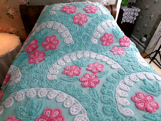 Mermaid Tail Vintage Chenille Bedspread, Gorgeous Aqua, Pink & White, Full Size Cotton Bedding