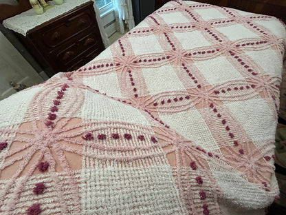 Pink Vintage Chenille Bedspread, Geometric Wedding Ring Dot Design, Full Size