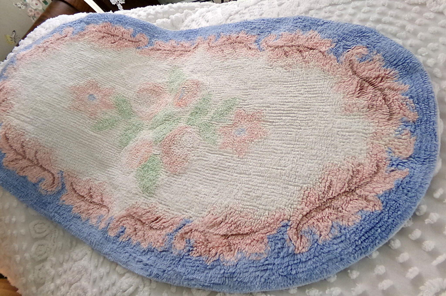 Vintage Shabby Cottage Chenille Rug, Lovely Muted Rose Florals & Pink Leaves, Cotton Bed Bath Accent Mat, Oval Shape, Large Size 25"W x 44"L