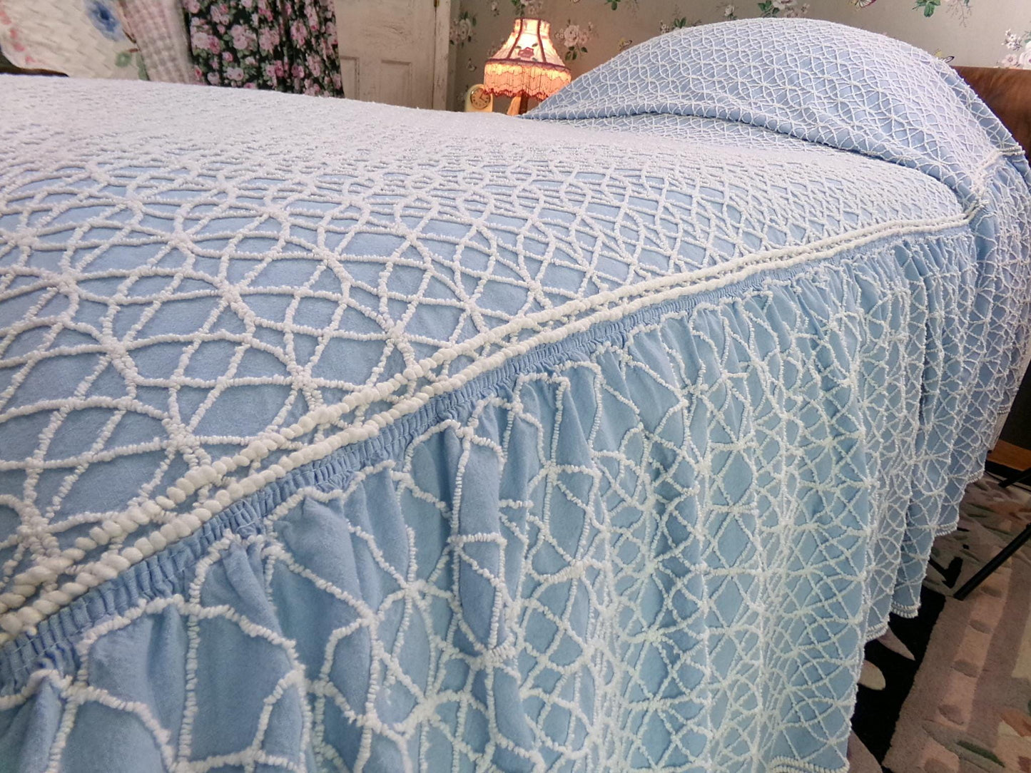 Blue & White Vintage Chenille Ruffled Bedspread, Geometric Coastal Twin Sz Bedding