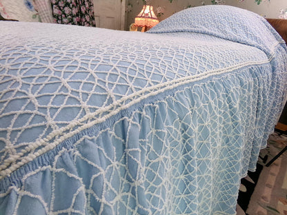 Blue & White Vintage Chenille Ruffled Bedspread, Geometric Coastal Twin Sz Bedding