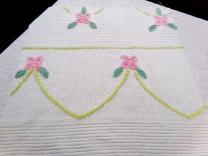 floral vintage chenille bedspread fabric, swinging roses quilt material, 25" x 24"