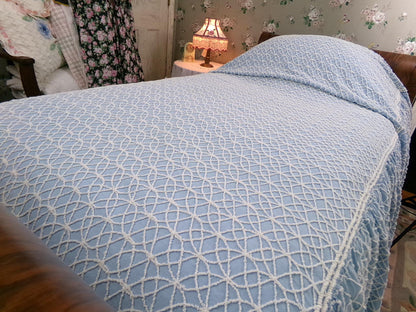 Blue & White Vintage Chenille Ruffled Bedspread, Geometric Coastal Twin Sz Bedding