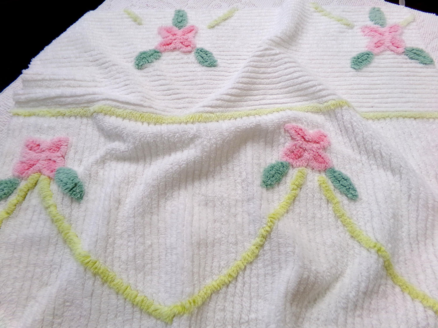 floral vintage chenille bedspread fabric, swinging roses quilt material, 25" x 24"