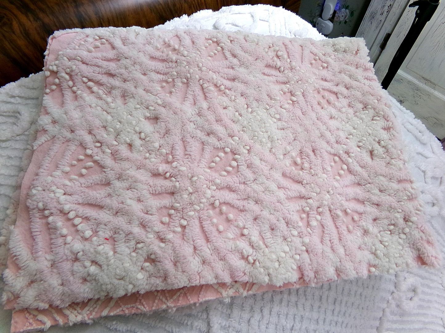 luxury pink vintage chenille fabric, 17x26" pc heavily tufted celestial snowflake spoke design