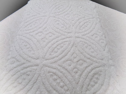 Elegant White Chenille Fabric Vintage Style Leaf Petal Medallion 20x24" Sewing & Quilt Material