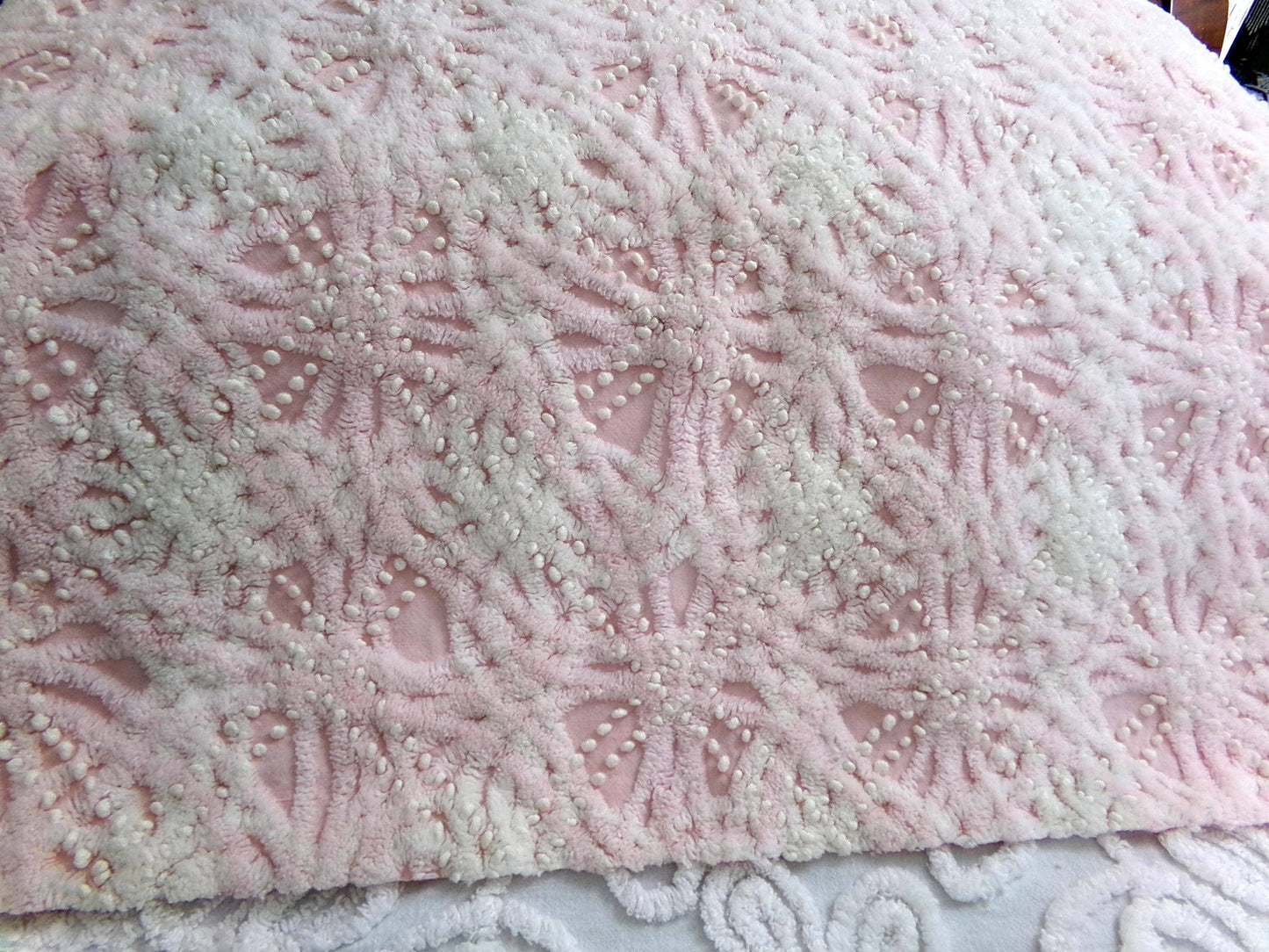 luxury pink vintage chenille fabric, 17x26" pc heavily tufted celestial snowflake spoke design