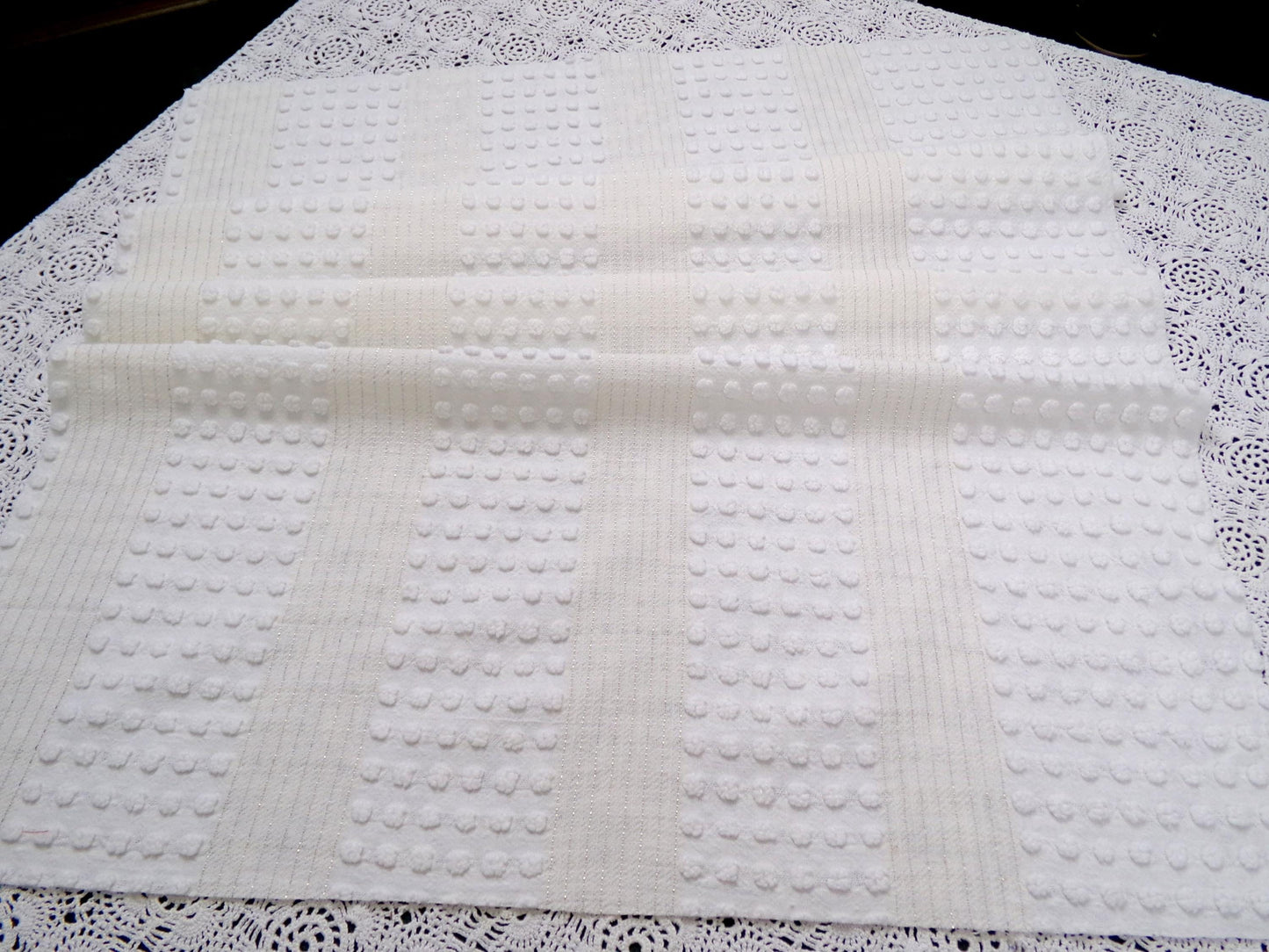 Vintage White Chenille Fabric Multisize Stripe Pops & Gold Metallic Accent, 18"x24"