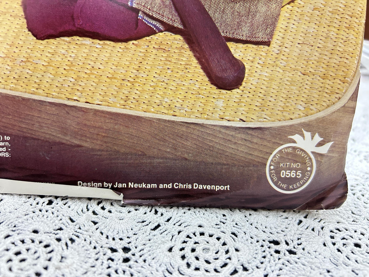 MUSHROOM PILLOW Boho Crewel Embroidery Kit, Vintage Paragon 0565 Dark Brown