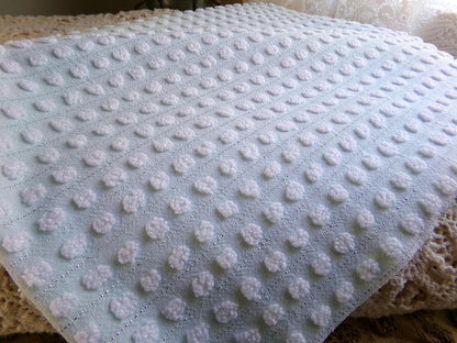 vintage chenille bedspread fabric cool aqua white pops silver lurex 18x24"