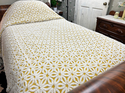 Boho Vintage Chenille Bedspread, Plush White Daisies Harvest Gold, TWIN Size