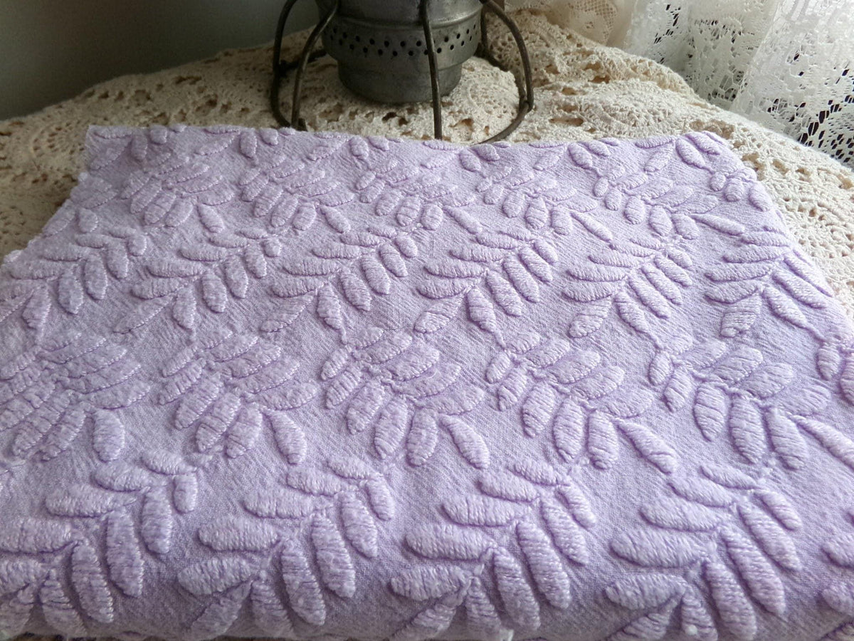 Lilac Fern Wisps Vintage Woven Fabric Piece, 19x25" Quilt Sewing Textile