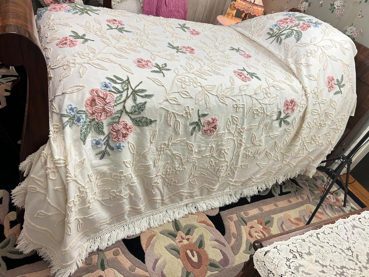 Heirloom Rose Vintage Chenille Bedspread Cream Ivory Vines Cabin Crafts Full Sz
