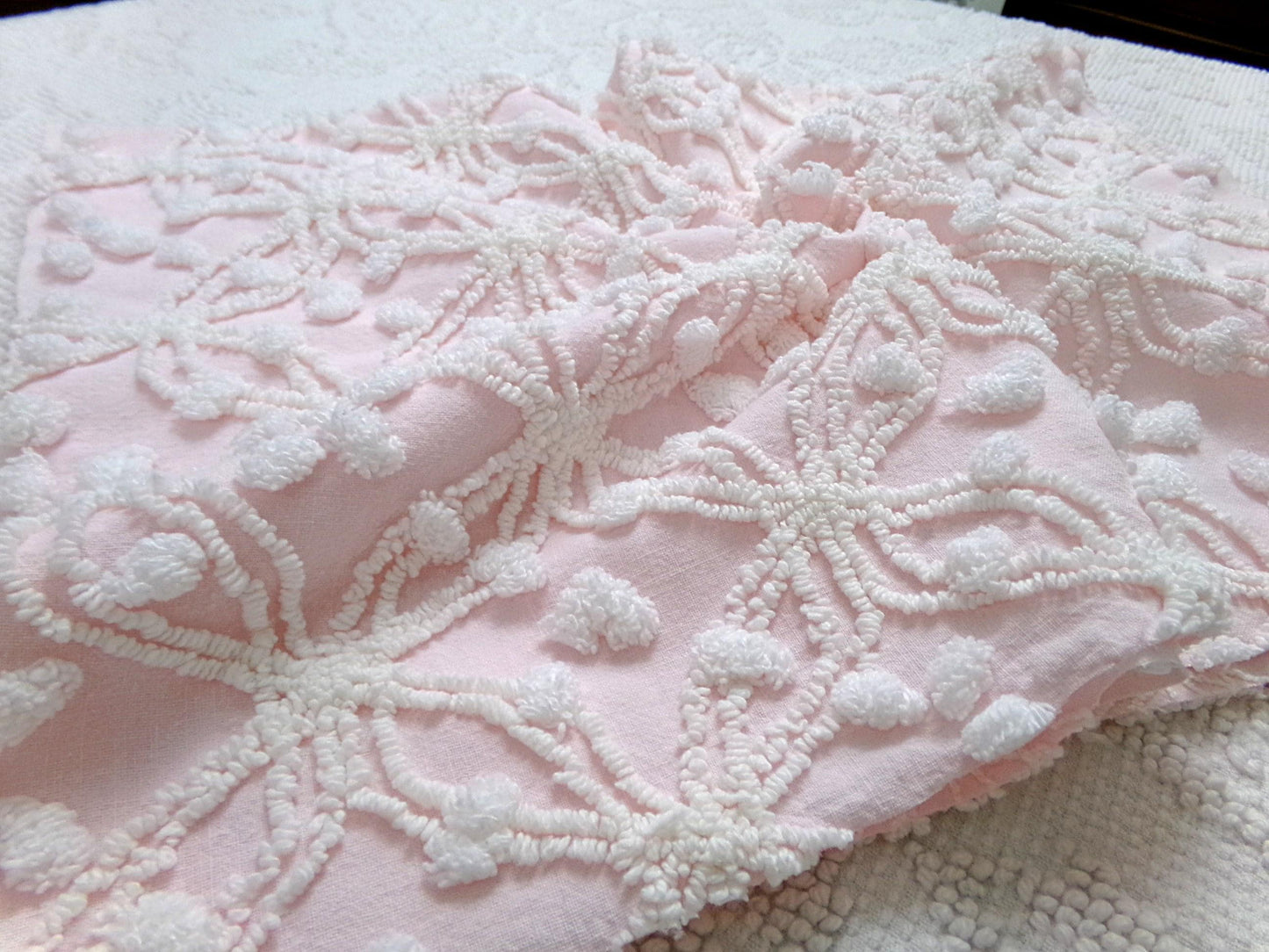 Delicate Pink Vintage Chenille Fabric, Needletuft Rings & Overtufted Pops, Popular Quilt Material 18" x 24"
