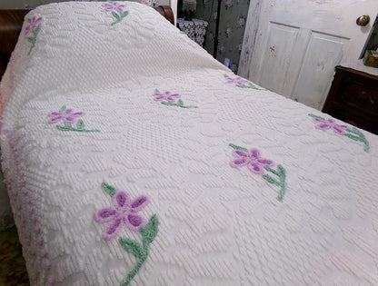 sculpted lilacs vintage white chenille bedspread, full size cotton summer cottage bedding