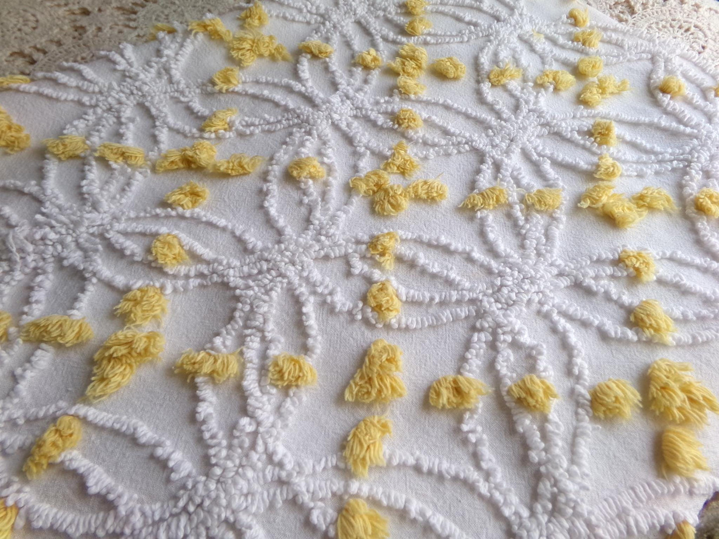 white chenille fabric with goldenrod yellow pops, vintage 18" x 24" inch piece of quilt material in traditional wedding ring designs