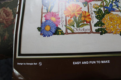 FLOWERS of the MONTH Vintage Crewel Embroidery Kit Floral Paragon Stitchery 0704