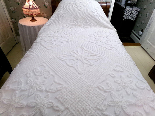 angelic lily white chenille bedspread, vintage simple cotton summer bedding, full size coverlet