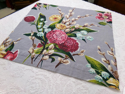 Pussy Willow Dahlia Bouquet Vintage 1940s Barkcloth Fabric Botanical Floral 21" x 19" Piece