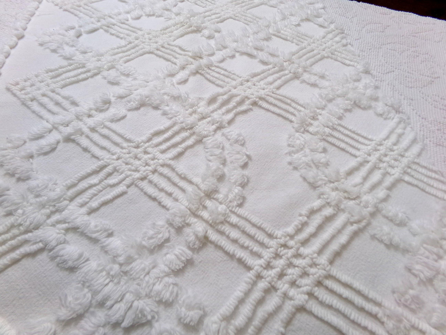 Wintry White Vintage Chenille Fabric Piece, Needletuft Sewing & Quilt Material, 18" x 22"